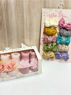 Baby Pink Floral Socks Set with Assorted Bow Clips